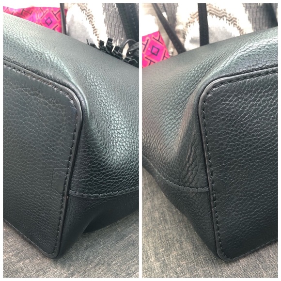 HOST PICK!🔥Tory Burch Tassel Leather Tote Handbag - Picture 9 of 13